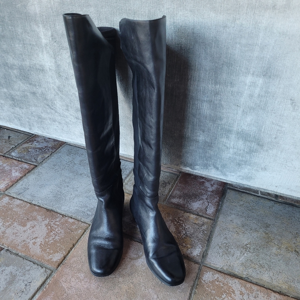 Knee high black leather boots Vince Camuto Size 7.5 Wide Calf